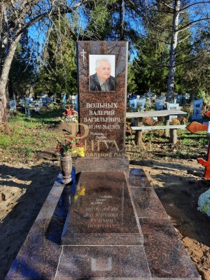 Памятник из гранита 156 — ritualum.ru